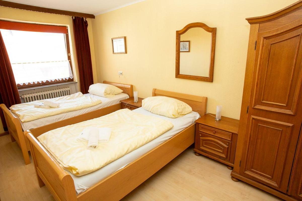 Zum Jean Bonnet Hotel Hofgeismar Esterno foto